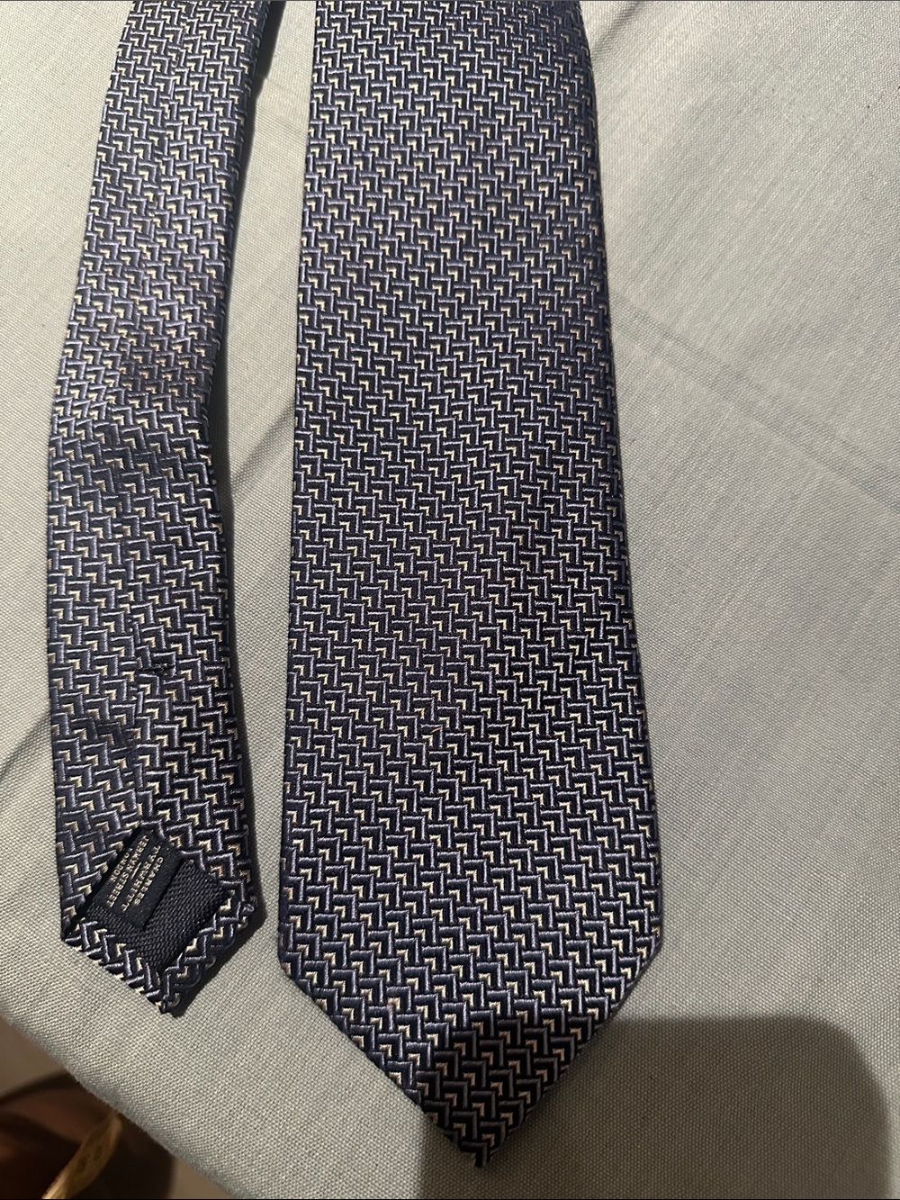 Charles Tyrwhitt Navy and White Geometric Silk Tie